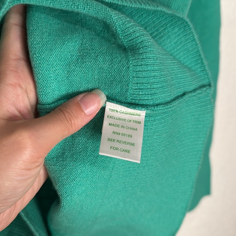 Cashmere Sweater - Picture 4 of 4